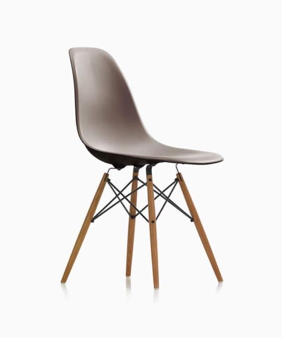 Eames plastic side chair
